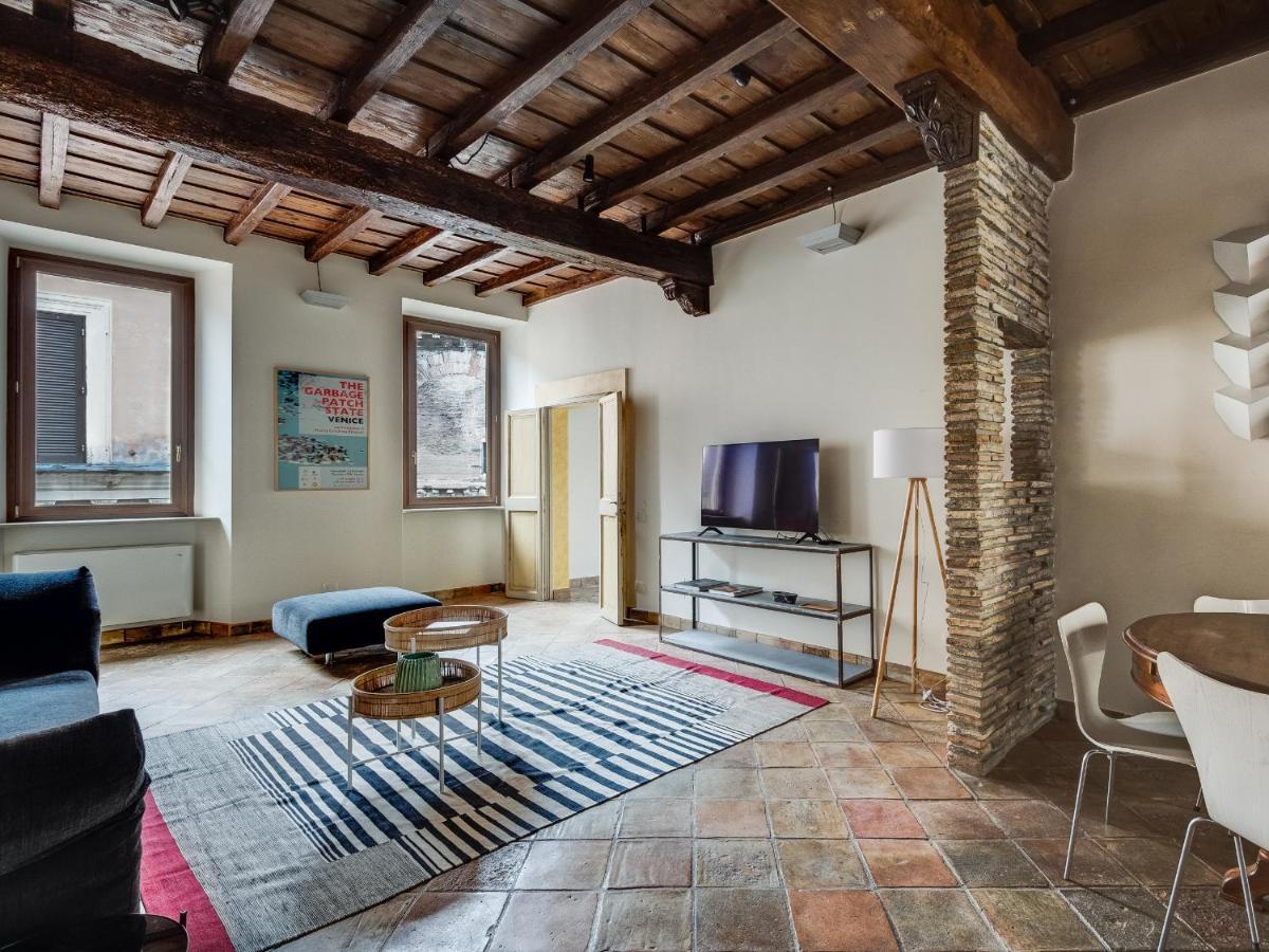 Pantheon Enchanting Luxury Apartment Rome