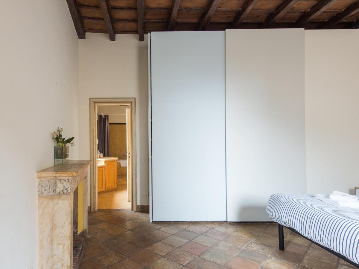 Pantheon Enchanting Luxury Apartment